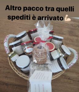 pacco regali per amici e parenti
